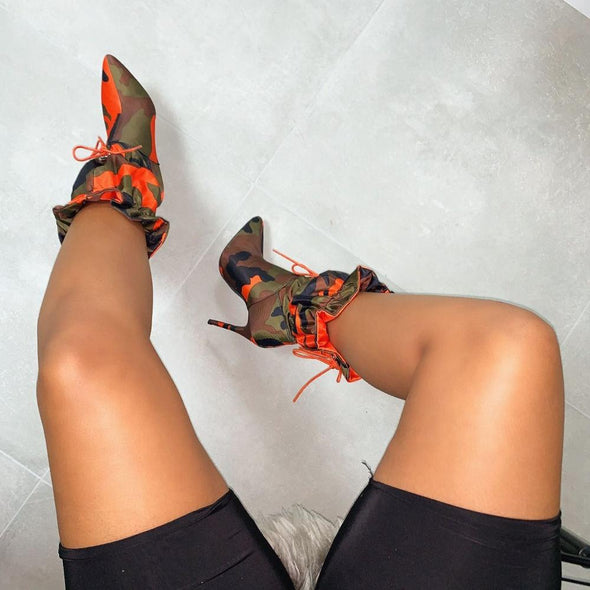 Camouflaged Toggle Lace Boots