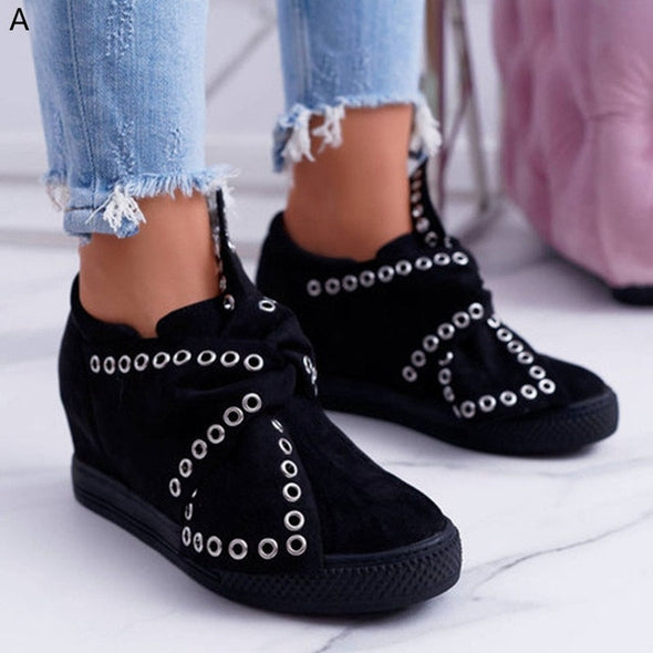 Rivet Buckle Wedge