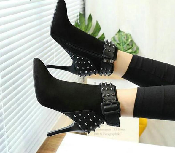 Black Ankle High Winter Boots